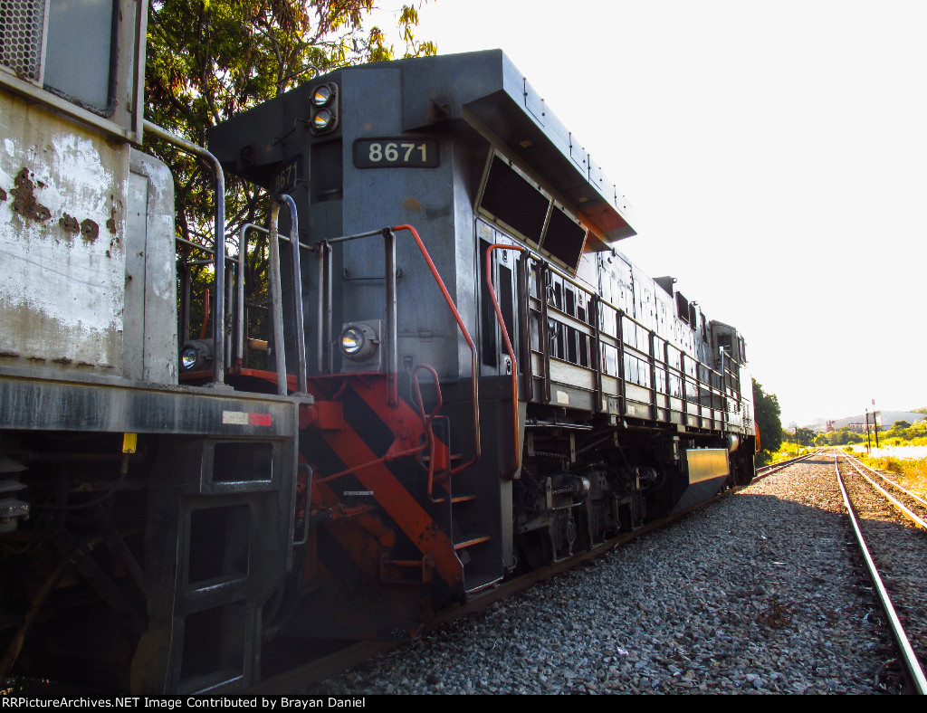VLI 8671